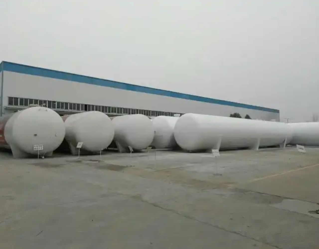 10000 Gallon Under And Above Ground Propane Tank - Image 2